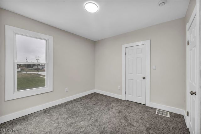 121 Parkview Court, Elyria, OH 44035