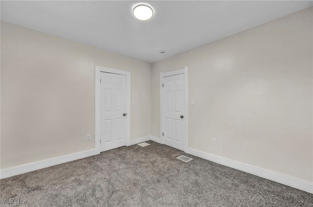 121 Parkview Court, Elyria, OH 44035