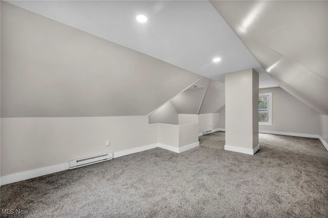 121 Parkview Court, Elyria, OH 44035