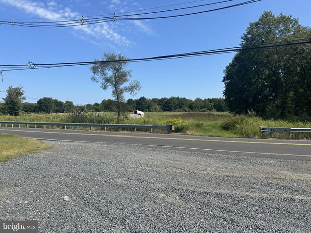 1 WYCKOFF MILLS RD, CRANBURY, NJ 08512 — photo 3