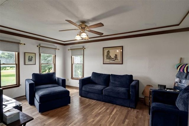 634 NW OO Highway, Odessa, MO 64076