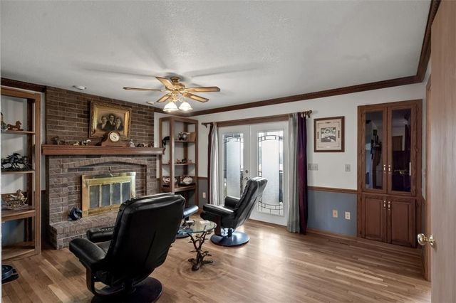 634 NW OO Highway, Odessa, MO 64076