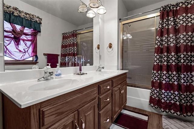 634 NW OO Highway, Odessa, MO 64076