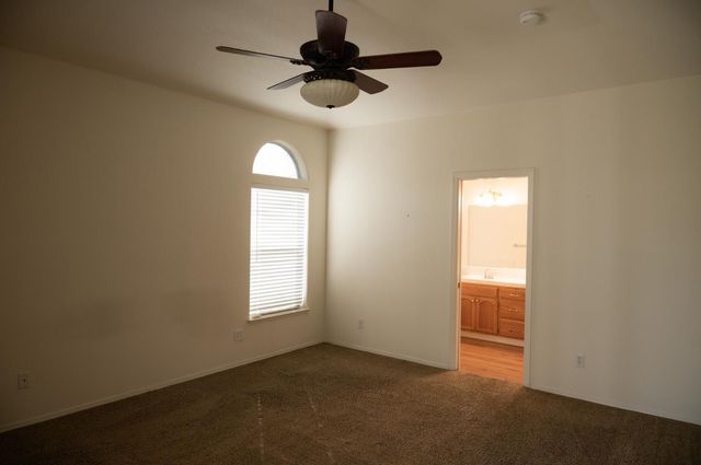 3288 Cedar Creek Lane, Madera, CA 93637