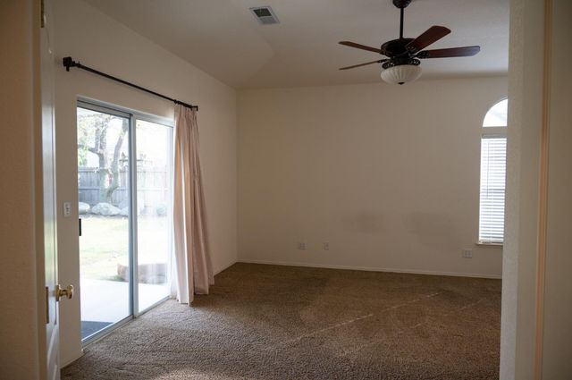 3288 Cedar Creek Lane, Madera, CA 93637