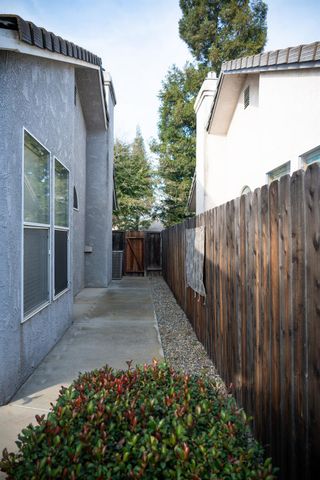 3288 Cedar Creek Lane, Madera, CA 93637