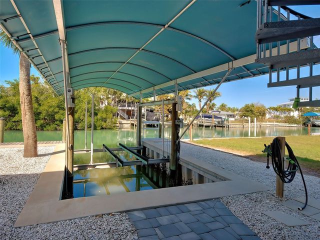 120 MOCKINGBIRD LANE, Englewood, FL 34223