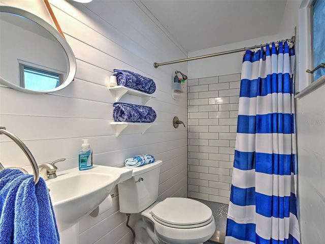 120 MOCKINGBIRD LANE, Englewood, FL 34223