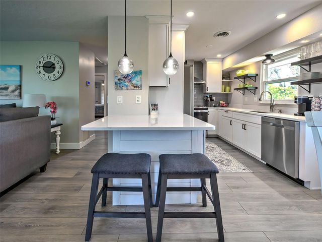 120 MOCKINGBIRD LANE, Englewood, FL 34223