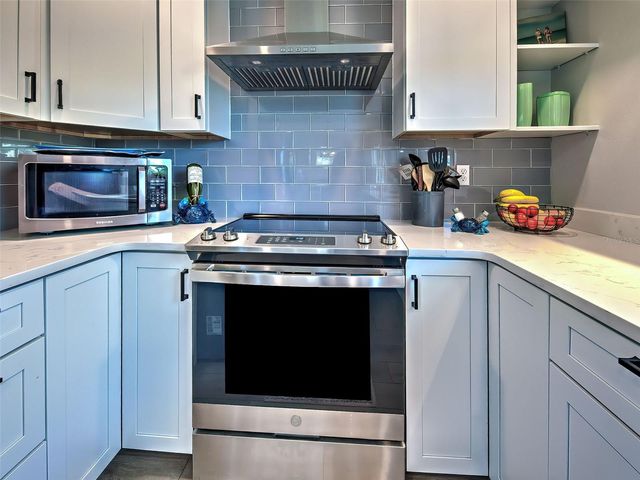 120 MOCKINGBIRD LANE, Englewood, FL 34223