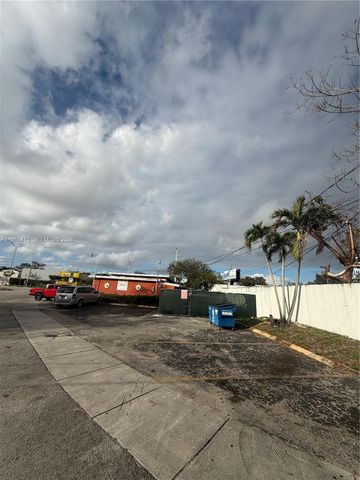 5720 W Hallandale Beach Blvd, West Park, FL 33023