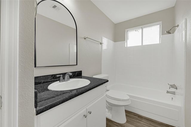 15903 Kenbrook Drive, Houston, TX 77489