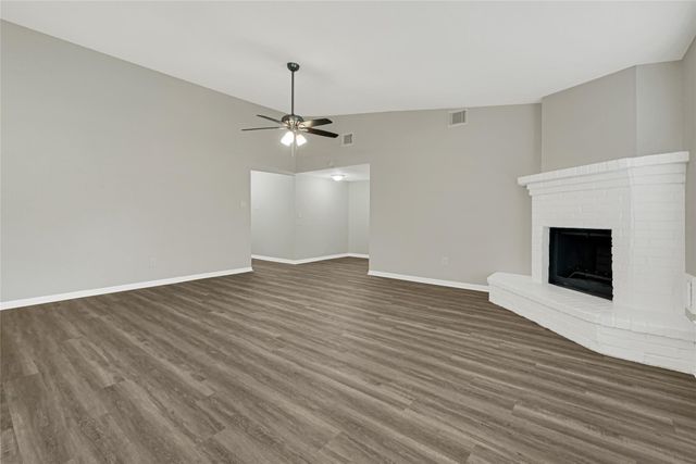 15903 Kenbrook Drive, Houston, TX 77489