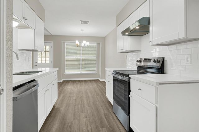 15903 Kenbrook Drive, Houston, TX 77489