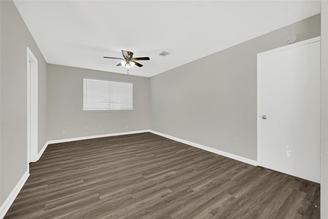 15903 Kenbrook Drive, Houston, TX 77489