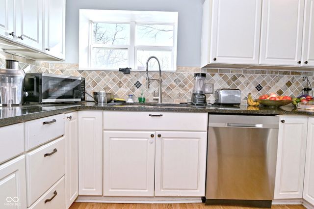 1617 N Raceway Road, Indianapolis, IN 46234