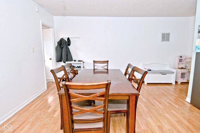 1617 N Raceway Road, Indianapolis, IN 46234