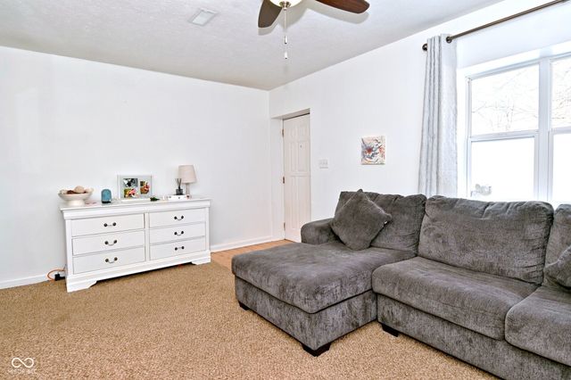 1617 N Raceway Road, Indianapolis, IN 46234