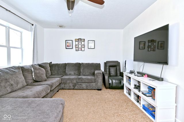 1617 N Raceway Road, Indianapolis, IN 46234