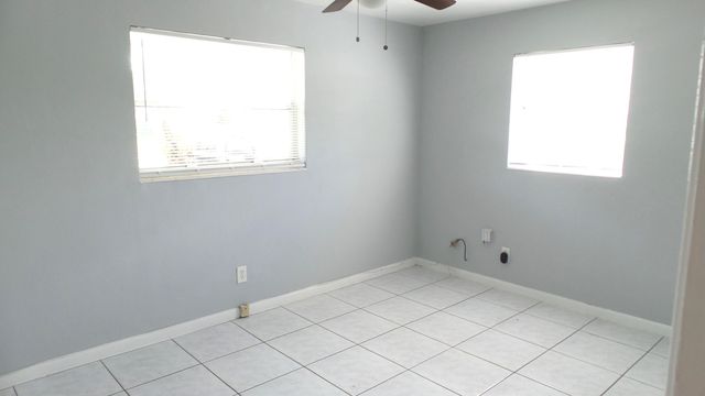 5227 SW 94th Avenue, Cooper City, FL 33328