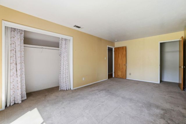 6298 Fairview Dr, Pollock Pines, CA 95726