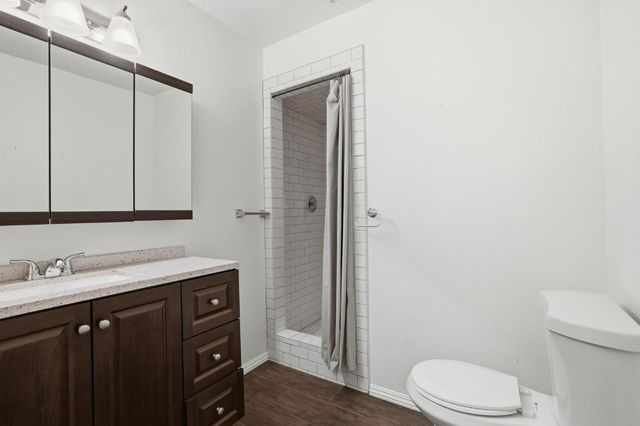 6298 Fairview Dr, Pollock Pines, CA 95726