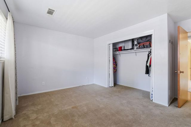 6298 Fairview Dr, Pollock Pines, CA 95726