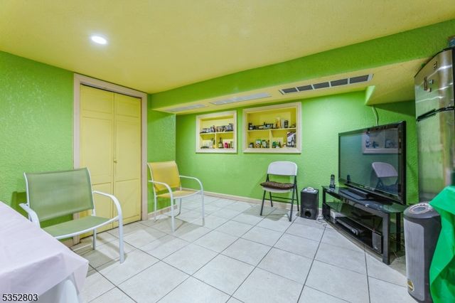 1273 Oakwood Ave, Hillside Twp., NJ 07205