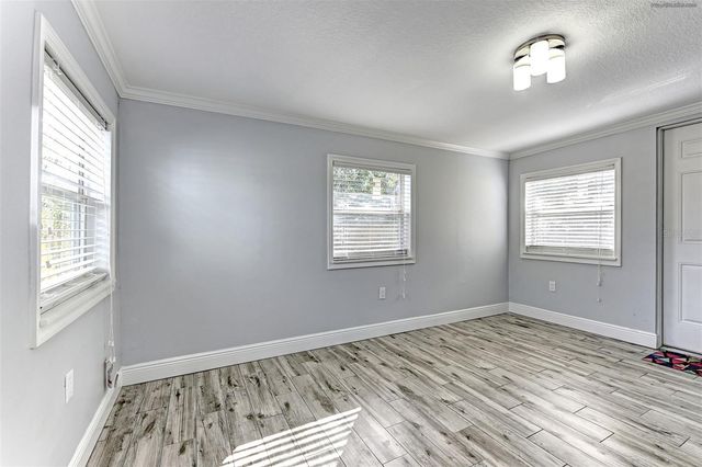 1106 SOUTHERN PINE LANE, Sarasota, FL 34243