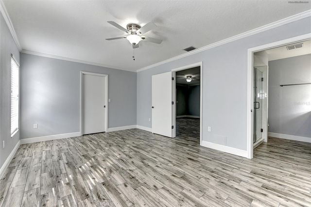 1106 SOUTHERN PINE LANE, Sarasota, FL 34243