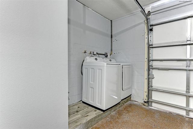 1106 SOUTHERN PINE LANE, Sarasota, FL 34243