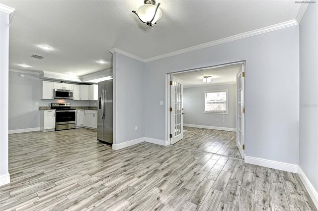 1106 SOUTHERN PINE LANE, Sarasota, FL 34243