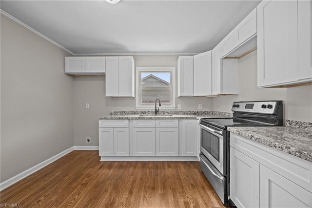 2957 Bainbridge Drive, Winston-salem, NC 27105