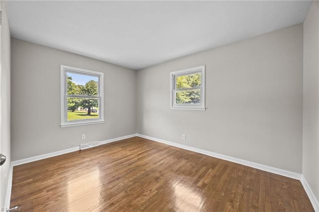 2957 Bainbridge Drive, Winston-salem, NC 27105