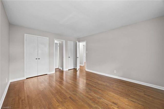 2957 Bainbridge Drive, Winston-salem, NC 27105