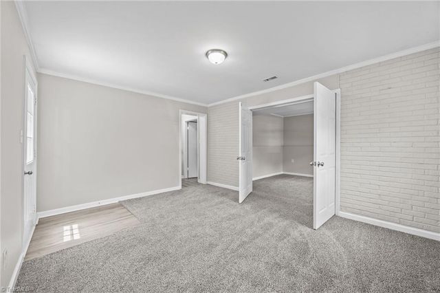 2957 Bainbridge Drive, Winston-salem, NC 27105