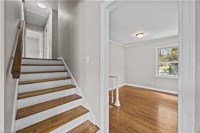 2957 Bainbridge Drive, Winston-salem, NC 27105
