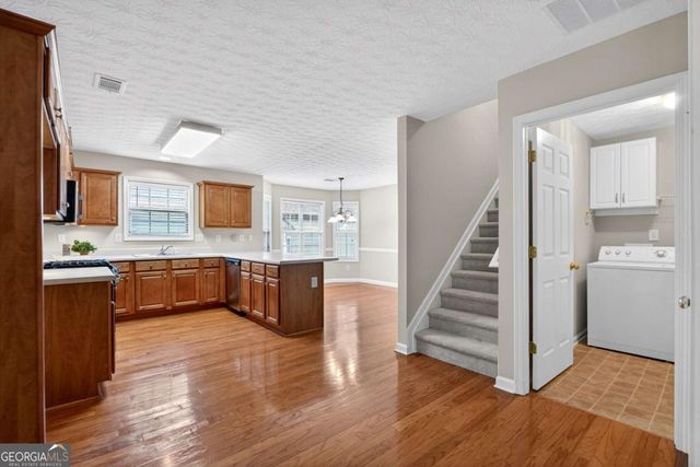 142 Bent Ridge Drive S, Dawsonville, GA 30534