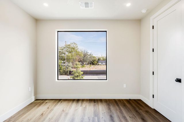 4412 Banister LN 1, Austin, TX 78745
