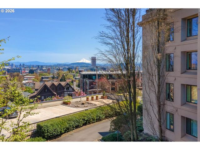 750 Nw WESTOVER Sq, Portland, OR 97210
