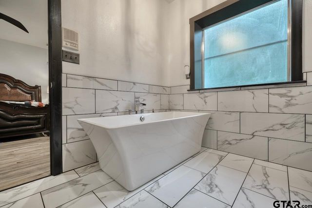 2150 W Cr 152, Tyler, TX 75703