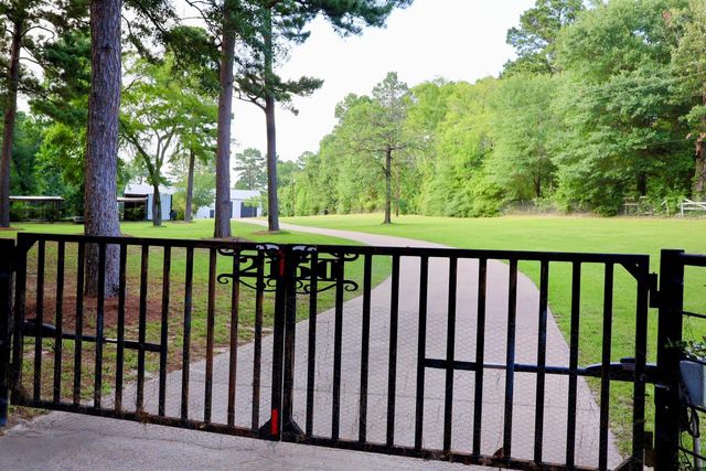 2150 W Cr 152, Tyler, TX 75703