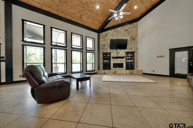 2150 W Cr 152, Tyler, TX 75703