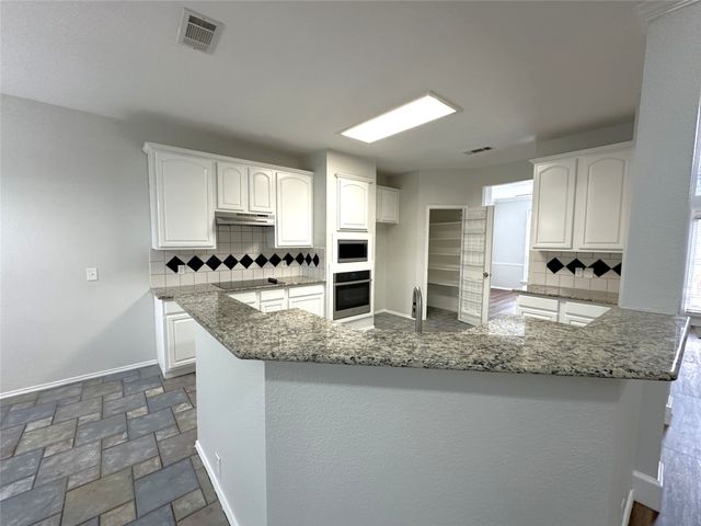 6704 Alderbrook Drive, Denton, TX 76210