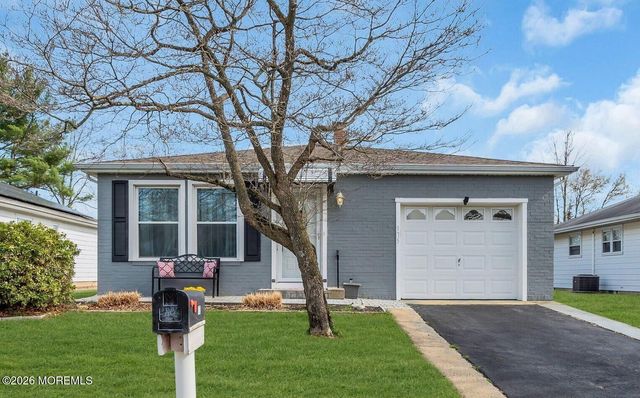 175 Liberta Drive, Toms River, NJ 08757