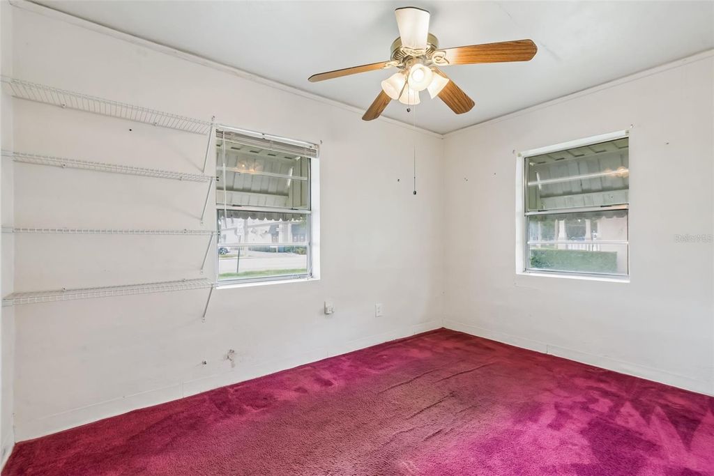 Image 5 of property listing at 918 S GOLDWYN AVENUE, Orlando, FL 32805