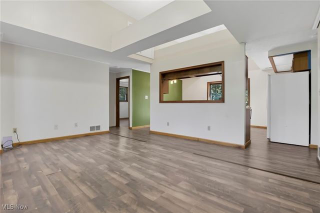 852 Wallace Road, Little Hocking, OH 45742