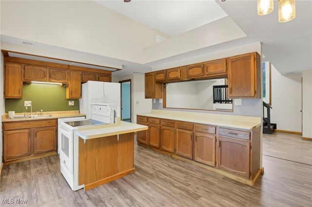 852 Wallace Road, Little Hocking, OH 45742