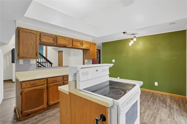852 Wallace Road, Little Hocking, OH 45742