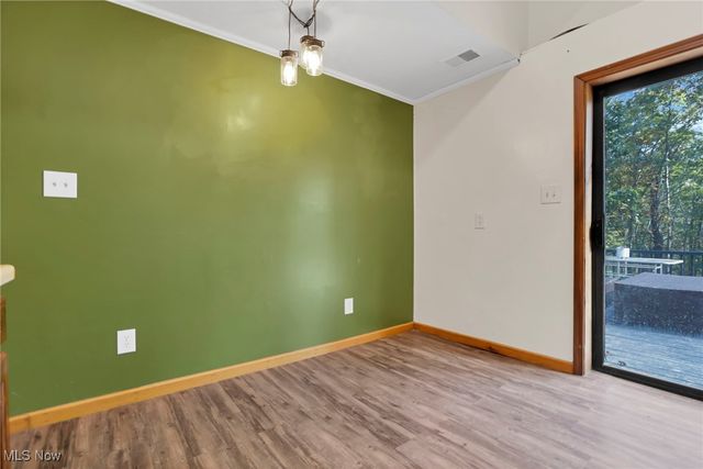 852 Wallace Road, Little Hocking, OH 45742
